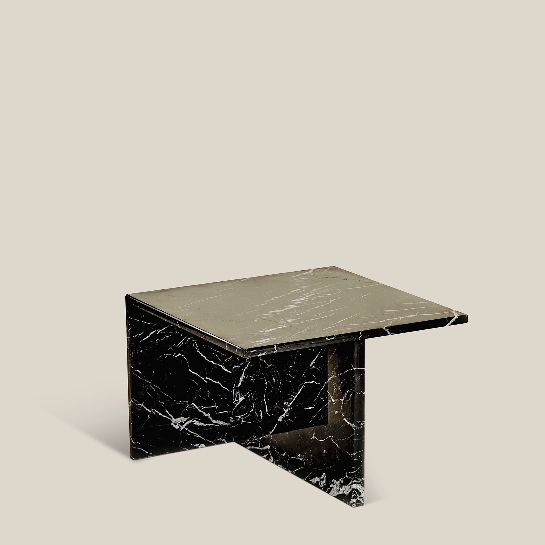 Simplistic Scandinavian Gianna side table made from Nero Marquina marble.