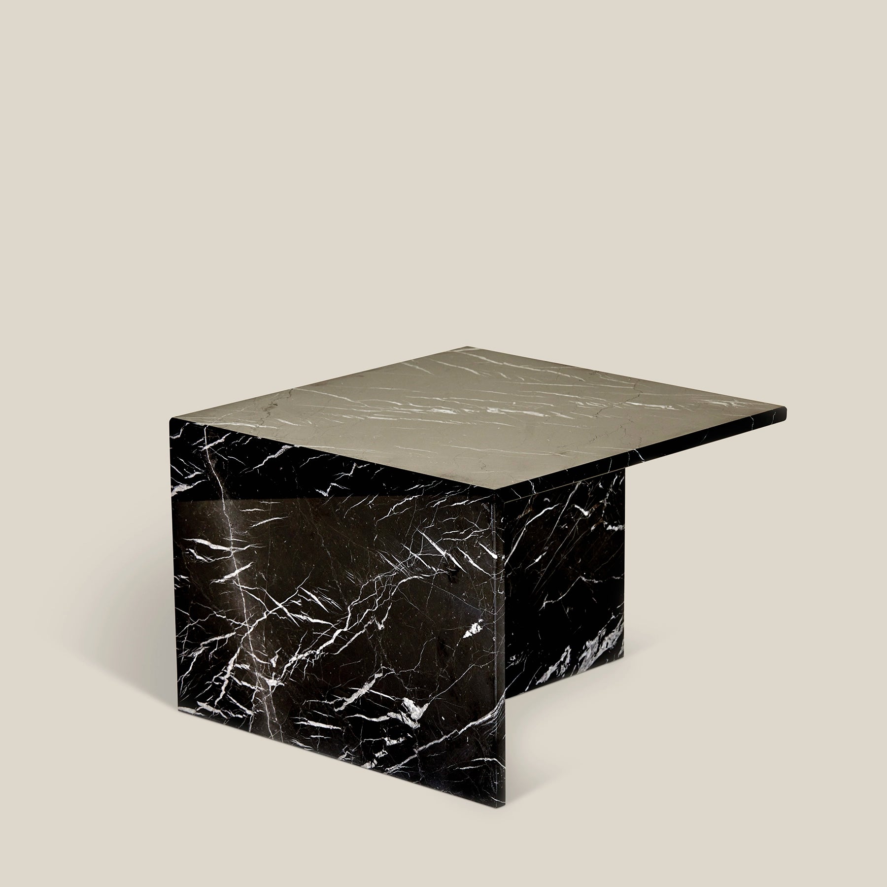 Simplistic Scandinavian Gianna side table made from Nero Marquina marble.