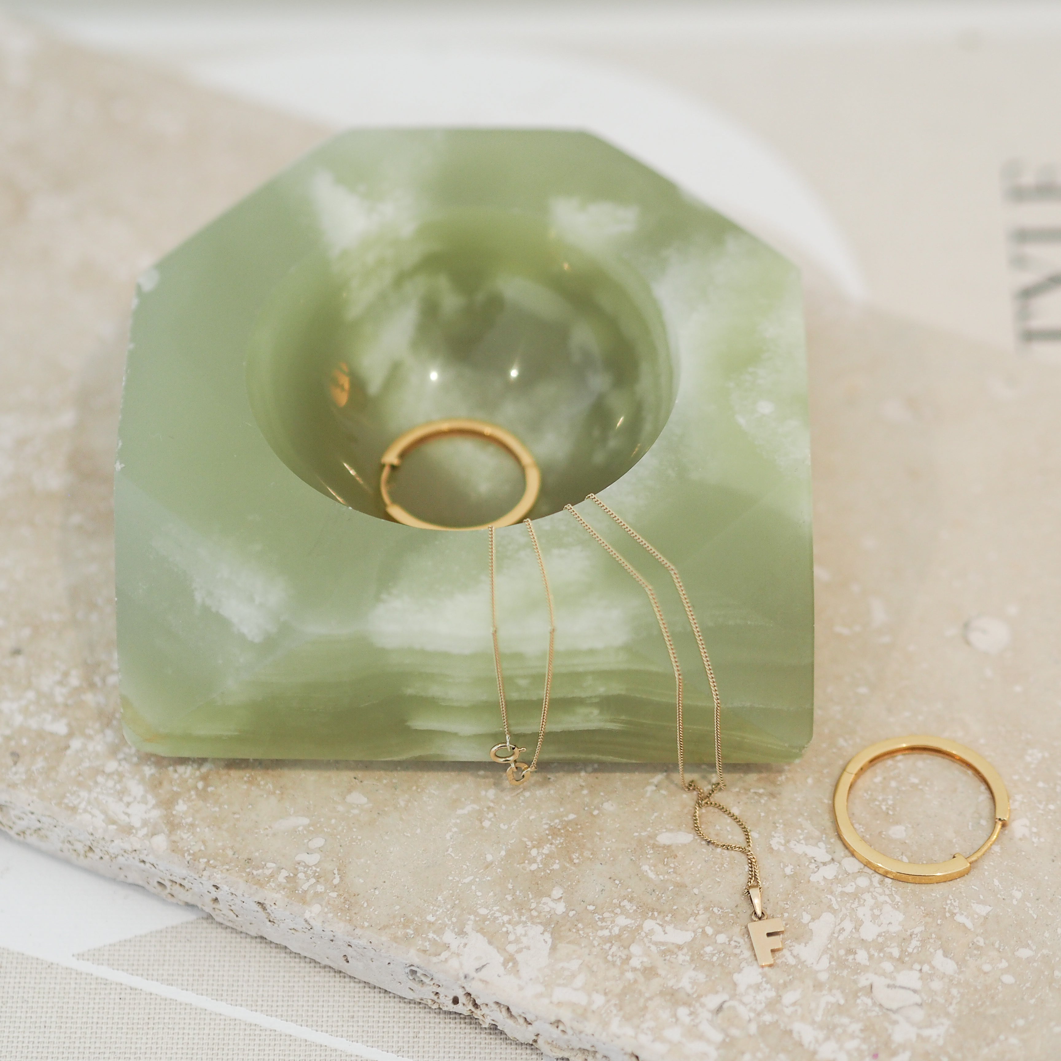 Onyx jewellery catchall 